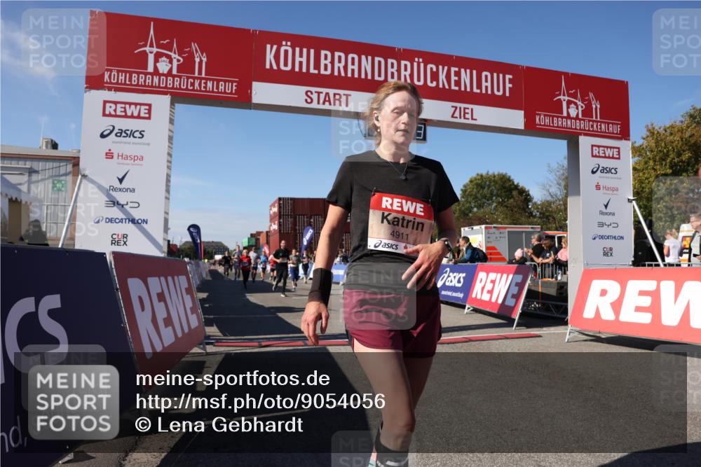 03.10.2025 - Köhlbrandbrückenlauf Lena Gebhardt http://msf.ph/oto/9054056 03.10.2025 13:23:24 Ziel 4450, 4477, 4719, 4887, 4892, 4911, 5003, 5114, 6277, 6291, 6337, 6338, 6378, 6618, 6619, 6652, 6653 meine-sportfotos.de