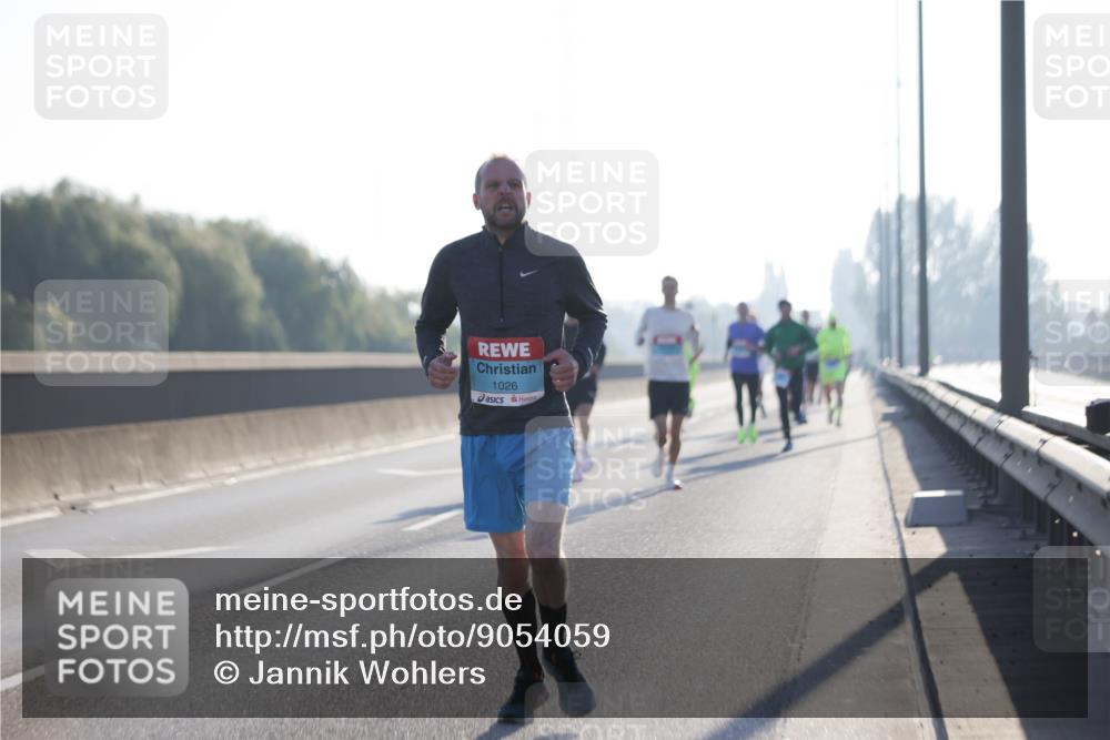 03.10.2025 - Köhlbrandbrückenlauf Jannik Wohlers http://msf.ph/oto/9054059 03.10.2025 09:11:48 Position 3 1026 meine-sportfotos.de