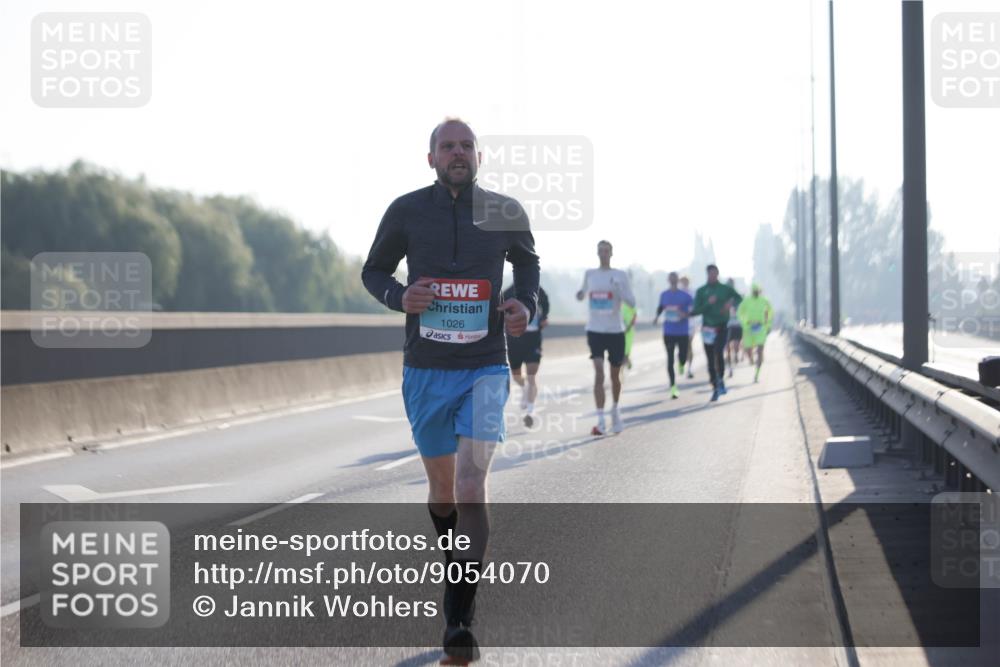 03.10.2025 - Köhlbrandbrückenlauf Jannik Wohlers http://msf.ph/oto/9054070 03.10.2025 09:11:48 Position 3 1026 meine-sportfotos.de