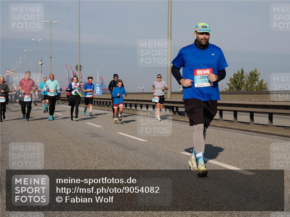03.10.2025 - Köhlbrandbrückenlauf Fabian Wolf http://msf.ph/oto/9054082 03.10.2025 10:02:35 Position 3 2142 meine-sportfotos.de