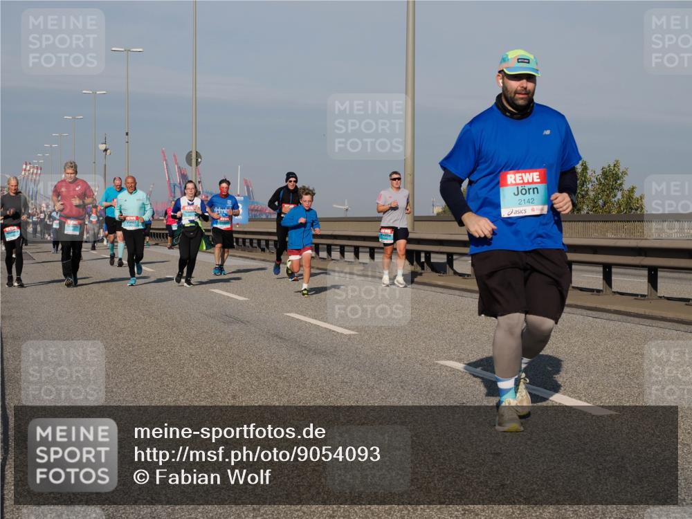 03.10.2025 - Köhlbrandbrückenlauf Fabian Wolf http://msf.ph/oto/9054093 03.10.2025 10:02:35 Position 3 2142 meine-sportfotos.de