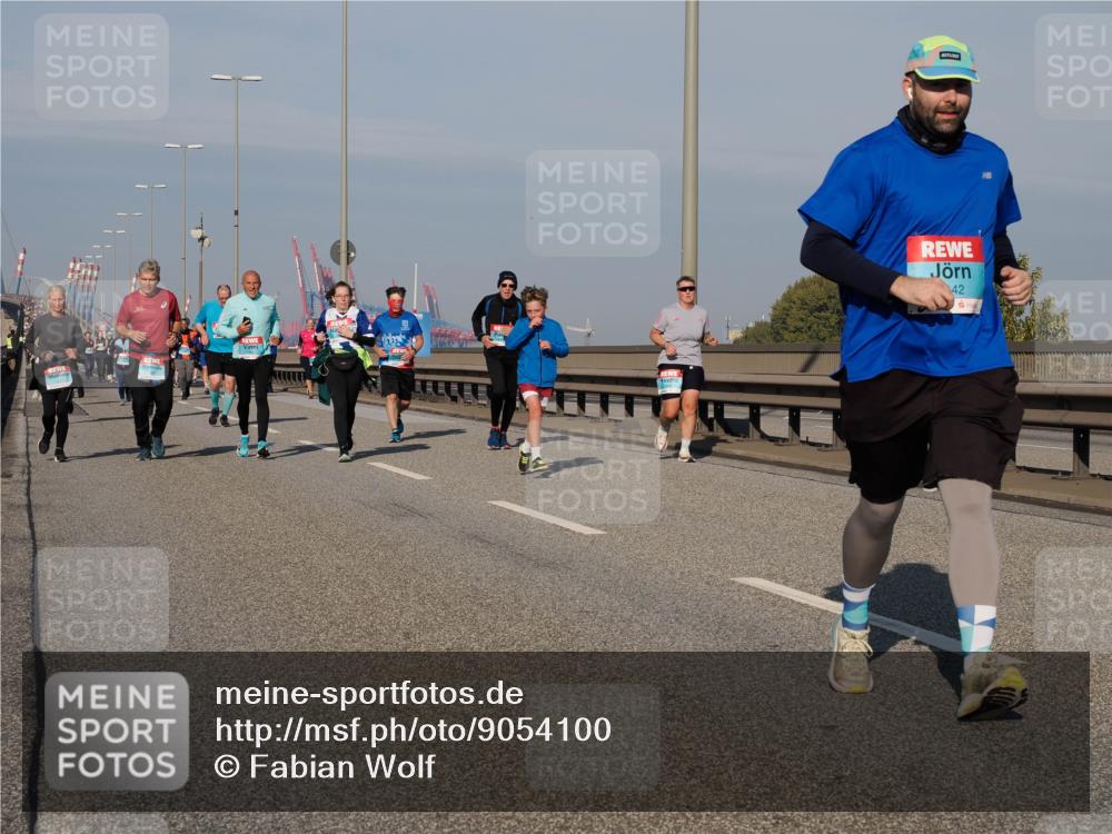 03.10.2025 - Köhlbrandbrückenlauf Fabian Wolf http://msf.ph/oto/9054100 03.10.2025 10:02:35 Position 3 42 meine-sportfotos.de