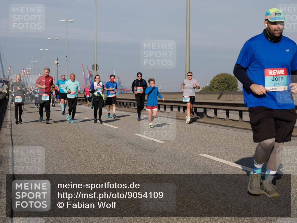 03.10.2025 - Köhlbrandbrückenlauf Fabian Wolf http://msf.ph/oto/9054109 03.10.2025 10:02:35 Position 3 2142 meine-sportfotos.de
