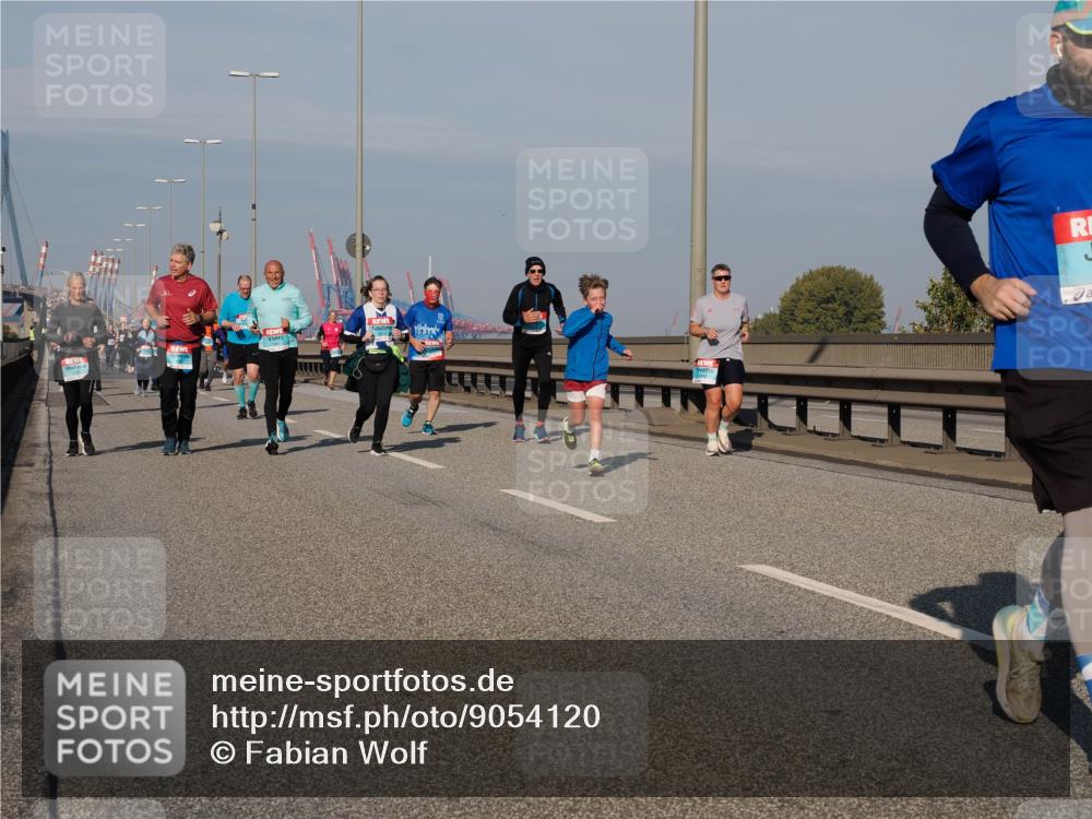 03.10.2025 - Köhlbrandbrückenlauf Fabian Wolf http://msf.ph/oto/9054120 03.10.2025 10:02:35 Position 3  meine-sportfotos.de