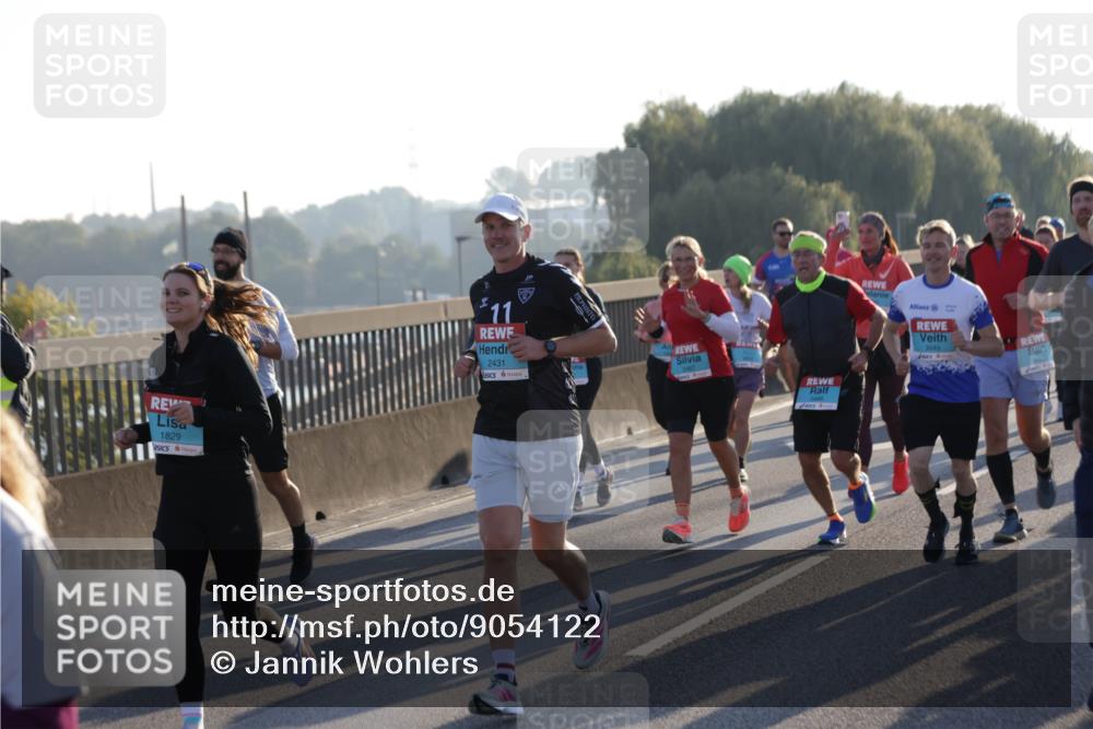 03.10.2025 - Köhlbrandbrückenlauf Jannik Wohlers http://msf.ph/oto/9054122 03.10.2025 09:20:10 Position 3 1829, 11, 2431 meine-sportfotos.de