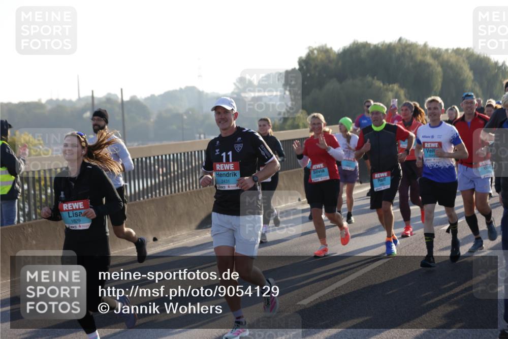 03.10.2025 - Köhlbrandbrückenlauf Jannik Wohlers http://msf.ph/oto/9054129 03.10.2025 09:20:10 Position 3 1829, 11, 2431, 30497 meine-sportfotos.de