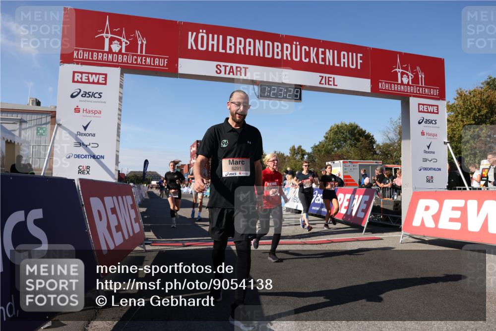 03.10.2025 - Köhlbrandbrückenlauf Lena Gebhardt http://msf.ph/oto/9054138 03.10.2025 13:23:29 Ziel 4450, 4477, 4719, 4887, 4892, 4911, 5003, 5114, 5653, 6277, 6291, 6337, 6338, 6378, 6618, 6619 meine-sportfotos.de