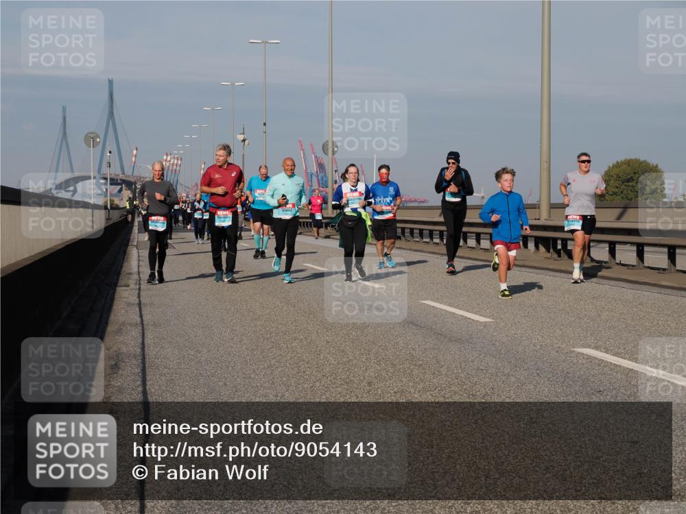 03.10.2025 - Köhlbrandbrückenlauf Fabian Wolf http://msf.ph/oto/9054143 03.10.2025 10:02:36 Position 3  meine-sportfotos.de