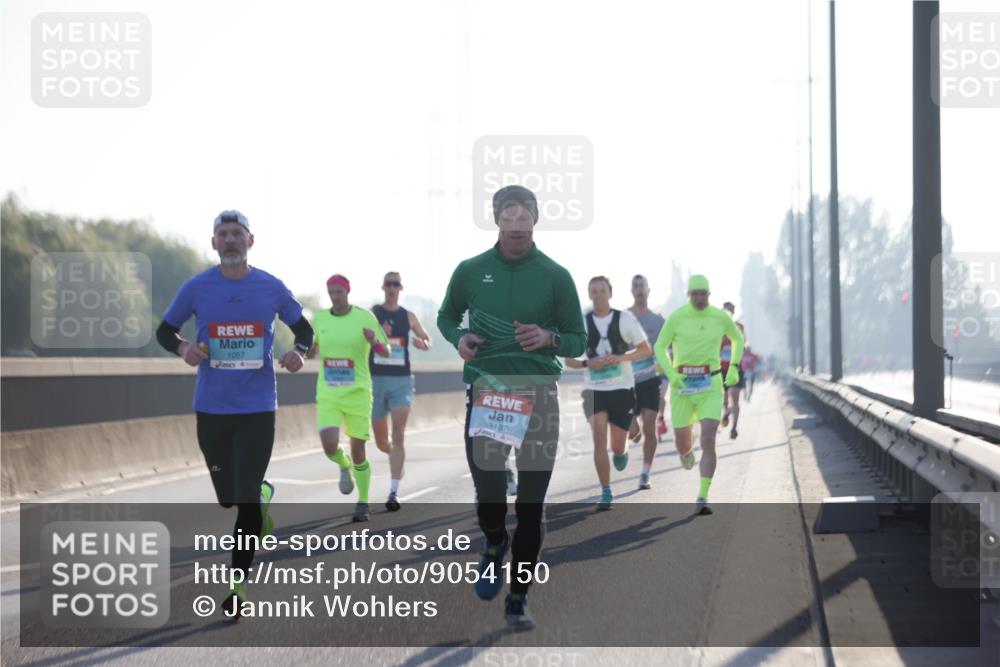 03.10.2025 - Köhlbrandbrückenlauf Jannik Wohlers http://msf.ph/oto/9054150 03.10.2025 09:11:54 Position 3 1057, 1187 meine-sportfotos.de