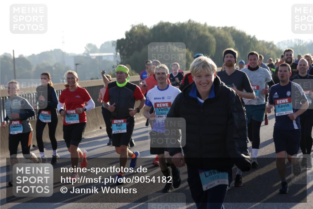 03.10.2025 - Köhlbrandbrückenlauf Jannik Wohlers http://msf.ph/oto/9054182 03.10.2025 09:20:11 Position 3 3487, 3486, 3049, 1372, 3047 meine-sportfotos.de