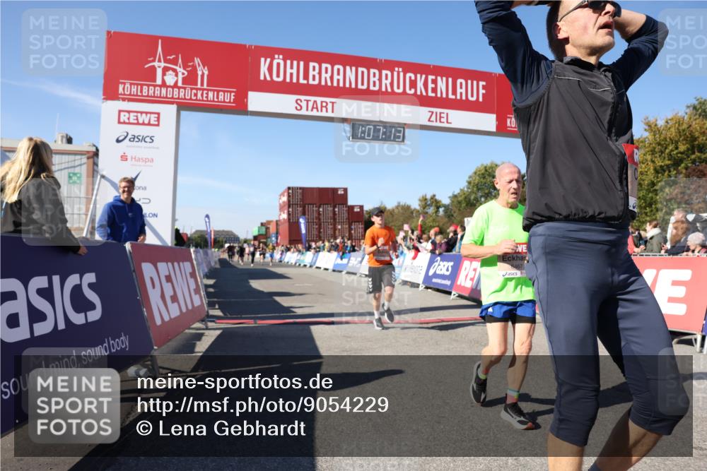 03.10.2025 - Köhlbrandbrückenlauf Lena Gebhardt http://msf.ph/oto/9054229 03.10.2025 13:07:14 Ziel 4444, 4649, 4804, 6065, 6302, 6427, 6467, 6822 meine-sportfotos.de