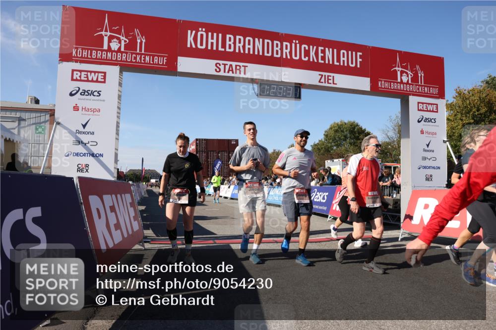 03.10.2025 - Köhlbrandbrückenlauf Lena Gebhardt http://msf.ph/oto/9054230 03.10.2025 13:23:32 Ziel 4450, 4477, 4719, 4752, 4887, 4892, 5003, 5114, 5653, 6291, 6337, 6338, 6378 meine-sportfotos.de