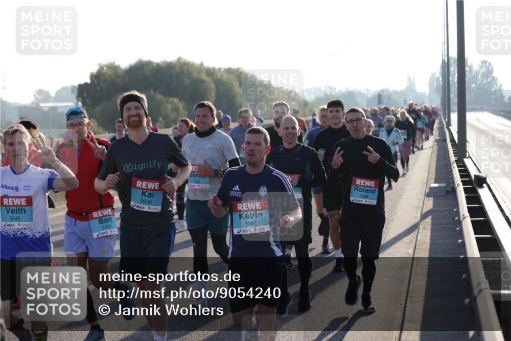 03.10.2025 - Köhlbrandbrückenlauf Jannik Wohlers http://msf.ph/oto/9054240 03.10.2025 09:20:12 Position 3 3049, 2450, 3048, 1782, 3047, 1588 meine-sportfotos.de