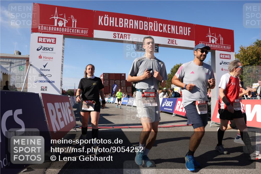 03.10.2025 - Köhlbrandbrückenlauf Lena Gebhardt http://msf.ph/oto/9054252 03.10.2025 13:23:33 Ziel 4450, 4477, 4719, 4752, 4887, 4892, 5003, 5114, 5653, 6291, 6337, 6338, 6378 meine-sportfotos.de
