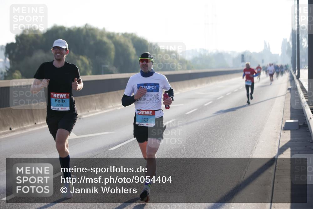 03.10.2025 - Köhlbrandbrückenlauf Jannik Wohlers http://msf.ph/oto/9054404 03.10.2025 09:12:09 Position 3 3299, 3740 meine-sportfotos.de