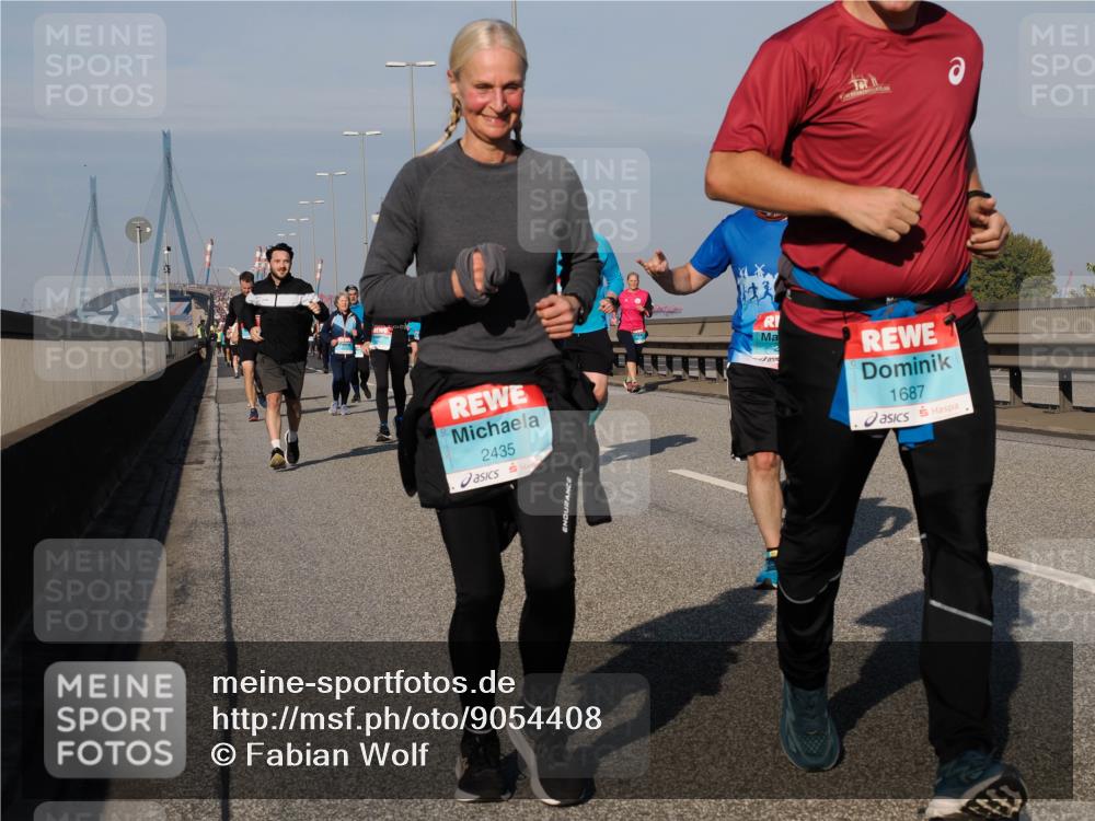03.10.2025 - Köhlbrandbrückenlauf Fabian Wolf http://msf.ph/oto/9054408 03.10.2025 10:02:41 Position 3 2435, 1687 meine-sportfotos.de