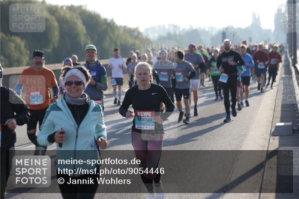 03.10.2025 - Köhlbrandbrückenlauf Jannik Wohlers http://msf.ph/oto/9054446 03.10.2025 09:20:17 Position 3 3445 meine-sportfotos.de
