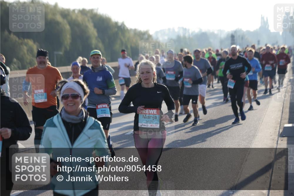 03.10.2025 - Köhlbrandbrückenlauf Jannik Wohlers http://msf.ph/oto/9054458 03.10.2025 09:20:18 Position 3 3736, 3445 meine-sportfotos.de