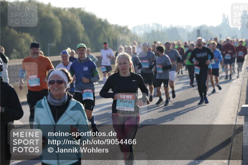 03.10.2025 - Köhlbrandbrückenlauf Jannik Wohlers http://msf.ph/oto/9054466 03.10.2025 09:20:18 Position 3 3736, 3445 meine-sportfotos.de