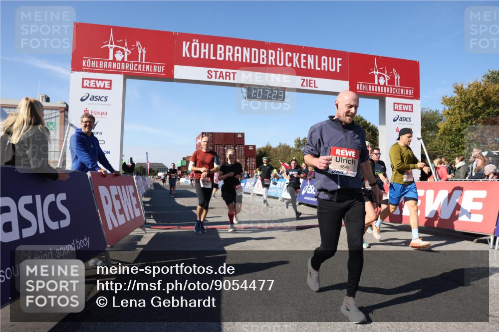 03.10.2025 - Köhlbrandbrückenlauf Lena Gebhardt http://msf.ph/oto/9054477 03.10.2025 13:07:23 Ziel 4113, 4287, 4288, 4590, 4649, 4794, 4806, 5645, 5646, 5870, 5872, 6459 meine-sportfotos.de