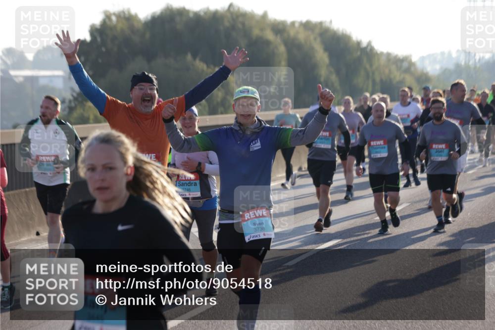 03.10.2025 - Köhlbrandbrückenlauf Jannik Wohlers http://msf.ph/oto/9054518 03.10.2025 09:20:19 Position 3 1746, 453, 3736 meine-sportfotos.de
