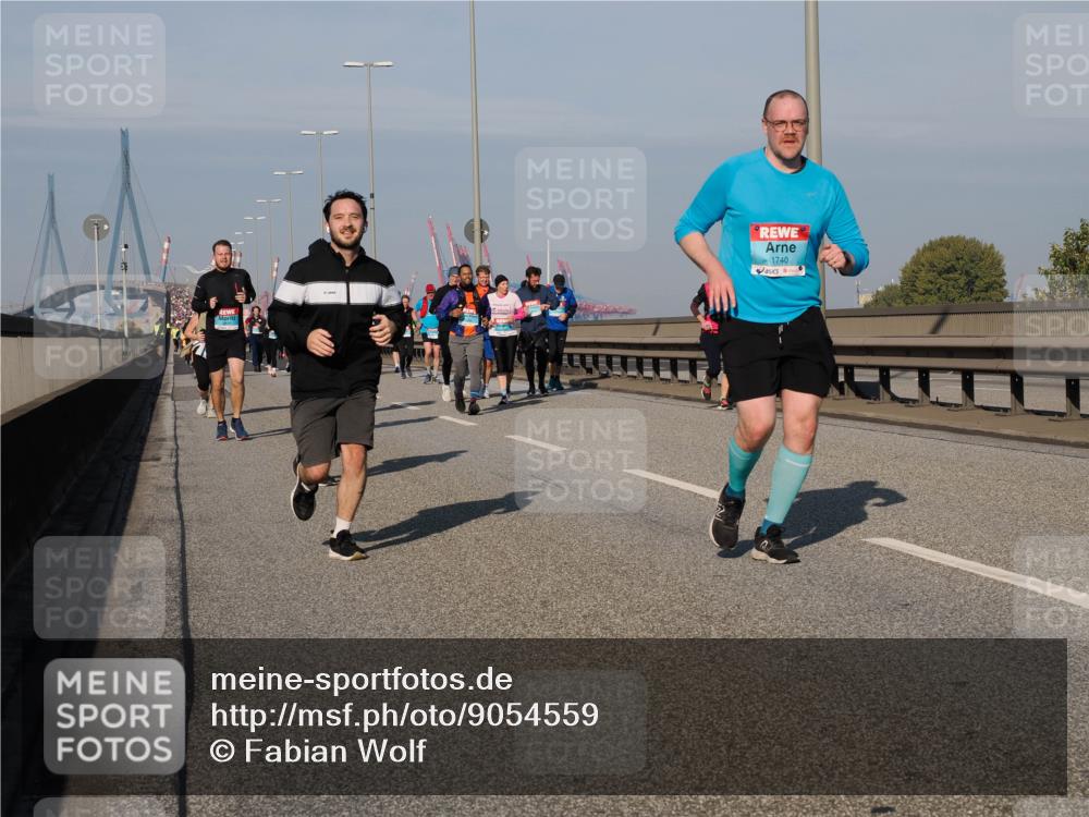 03.10.2025 - Köhlbrandbrückenlauf Fabian Wolf http://msf.ph/oto/9054559 03.10.2025 10:02:44 Position 3 1740 meine-sportfotos.de