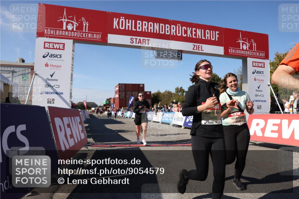 03.10.2025 - Köhlbrandbrückenlauf Lena Gebhardt http://msf.ph/oto/9054579 03.10.2025 13:23:44 Ziel 4285, 4465, 4743, 4752, 4918, 5081, 5093, 5397, 5653, 5855, 6728 meine-sportfotos.de