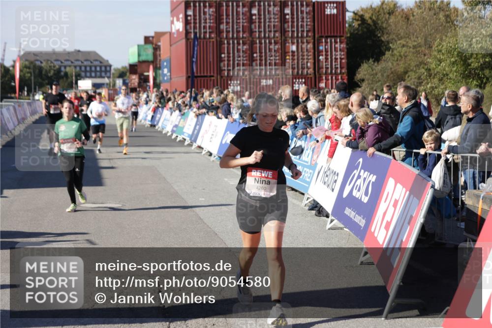 03.10.2025 - Köhlbrandbrückenlauf Jannik Wohlers http://msf.ph/oto/9054580 03.10.2025 13:09:57 Ziel 4260, 4625, 4718, 4787, 4837, 4929, 5520, 5763, 5941, 6083, 6750, 6764 meine-sportfotos.de