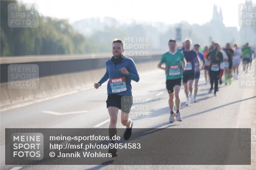 03.10.2025 - Köhlbrandbrückenlauf Jannik Wohlers http://msf.ph/oto/9054583 03.10.2025 09:12:28 Position 3 3350 meine-sportfotos.de