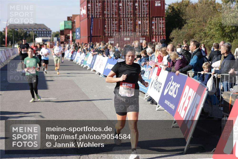 03.10.2025 - Köhlbrandbrückenlauf Jannik Wohlers http://msf.ph/oto/9054584 03.10.2025 13:09:57 Ziel 4260, 4625, 4718, 4787, 4837, 4929, 5520, 5763, 5941, 6083, 6750, 6764 meine-sportfotos.de
