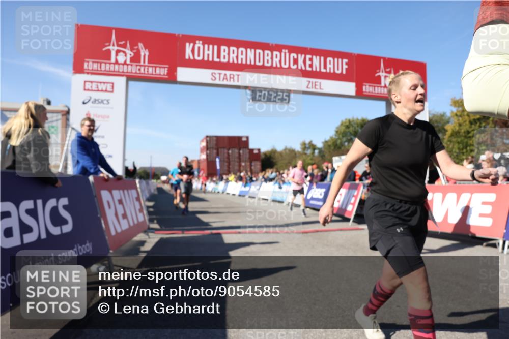 03.10.2025 - Köhlbrandbrückenlauf Lena Gebhardt http://msf.ph/oto/9054585 03.10.2025 13:07:25 Ziel 4113, 4287, 4288, 4590, 4636, 4649, 4794, 4806, 5645, 5646, 5870, 5872, 6459 meine-sportfotos.de