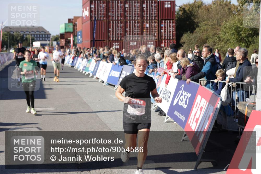 03.10.2025 - Köhlbrandbrückenlauf Jannik Wohlers http://msf.ph/oto/9054586 03.10.2025 13:09:57 Ziel 4260, 4625, 4718, 4787, 4837, 4929, 5520, 5763, 5941, 6083, 6750, 6764 meine-sportfotos.de