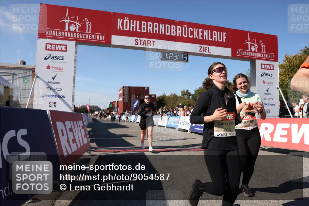 03.10.2025 - Köhlbrandbrückenlauf Lena Gebhardt http://msf.ph/oto/9054587 03.10.2025 13:23:44 Ziel 4285, 4465, 4743, 4752, 4918, 5081, 5093, 5397, 5653, 5855, 6728 meine-sportfotos.de