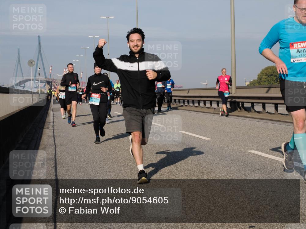 03.10.2025 - Köhlbrandbrückenlauf Fabian Wolf http://msf.ph/oto/9054605 03.10.2025 10:02:45 Position 3 1740 meine-sportfotos.de