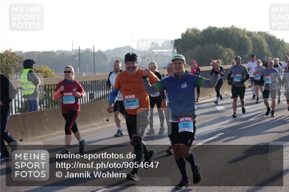 03.10.2025 - Köhlbrandbrückenlauf Jannik Wohlers http://msf.ph/oto/9054647 03.10.2025 09:20:21 Position 3 1593, 3736 meine-sportfotos.de