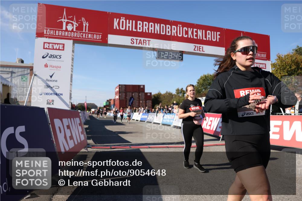 03.10.2025 - Köhlbrandbrückenlauf Lena Gebhardt http://msf.ph/oto/9054648 03.10.2025 13:23:46 Ziel 4285, 4465, 4743, 4752, 4918, 5081, 5093, 5397, 5855, 6728 meine-sportfotos.de