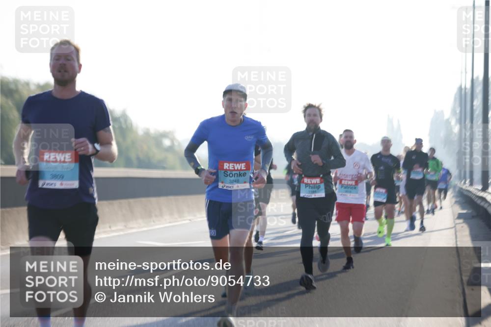 03.10.2025 - Köhlbrandbrückenlauf Jannik Wohlers http://msf.ph/oto/9054733 03.10.2025 09:12:34 Position 3 3809, 3248, 1184 meine-sportfotos.de