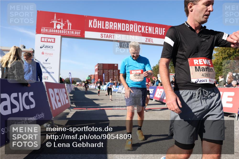 03.10.2025 - Köhlbrandbrückenlauf Lena Gebhardt http://msf.ph/oto/9054809 03.10.2025 13:07:30 Ziel 4113, 4254, 4287, 4288, 4375, 4590, 4636, 4649, 4794, 4806, 5645, 5646, 5870, 5872, 6459 meine-sportfotos.de