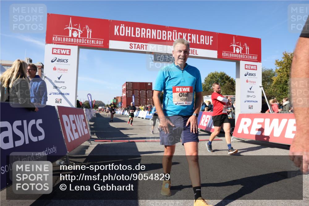 03.10.2025 - Köhlbrandbrückenlauf Lena Gebhardt http://msf.ph/oto/9054829 03.10.2025 13:07:31 Ziel 4113, 4254, 4287, 4288, 4375, 4590, 4636, 4794, 4806, 5645, 5646, 5870, 5872, 6459 meine-sportfotos.de