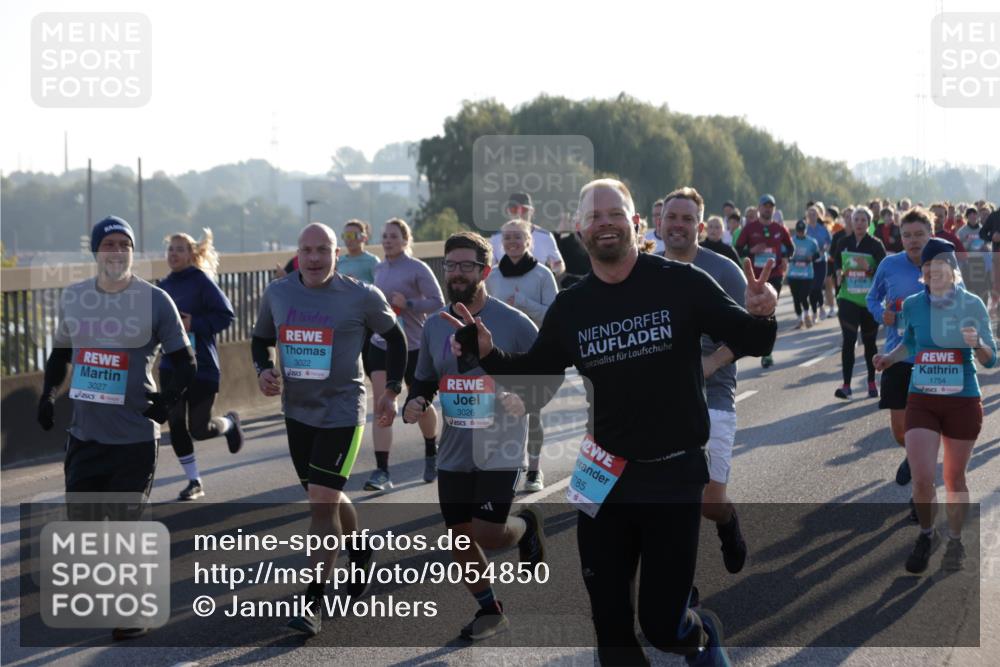 03.10.2025 - Köhlbrandbrückenlauf Jannik Wohlers http://msf.ph/oto/9054850 03.10.2025 09:20:24 Position 3 3027, 3022, 3026, 785, 1754 meine-sportfotos.de