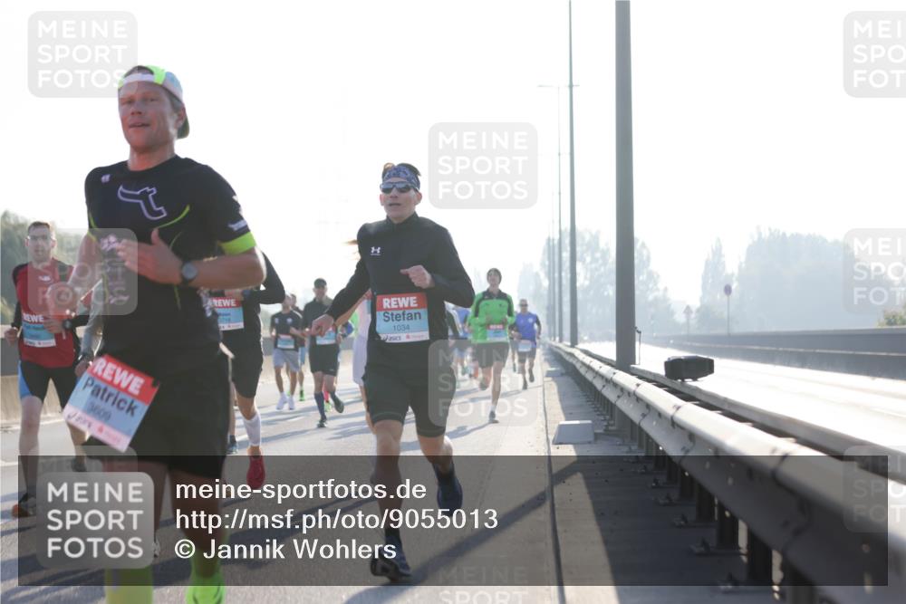 03.10.2025 - Köhlbrandbrückenlauf Jannik Wohlers http://msf.ph/oto/9055013 03.10.2025 09:12:41 Position 3 3600, 3718, 1034 meine-sportfotos.de