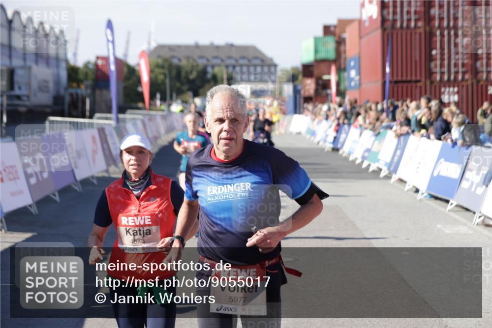 03.10.2025 - Köhlbrandbrückenlauf Jannik Wohlers http://msf.ph/oto/9055017 03.10.2025 13:10:08 Ziel 4196, 4343, 4573, 4683, 4730, 4787, 4929, 5763, 5977, 6083, 6111, 6428, 6432, 6764, 6813 meine-sportfotos.de