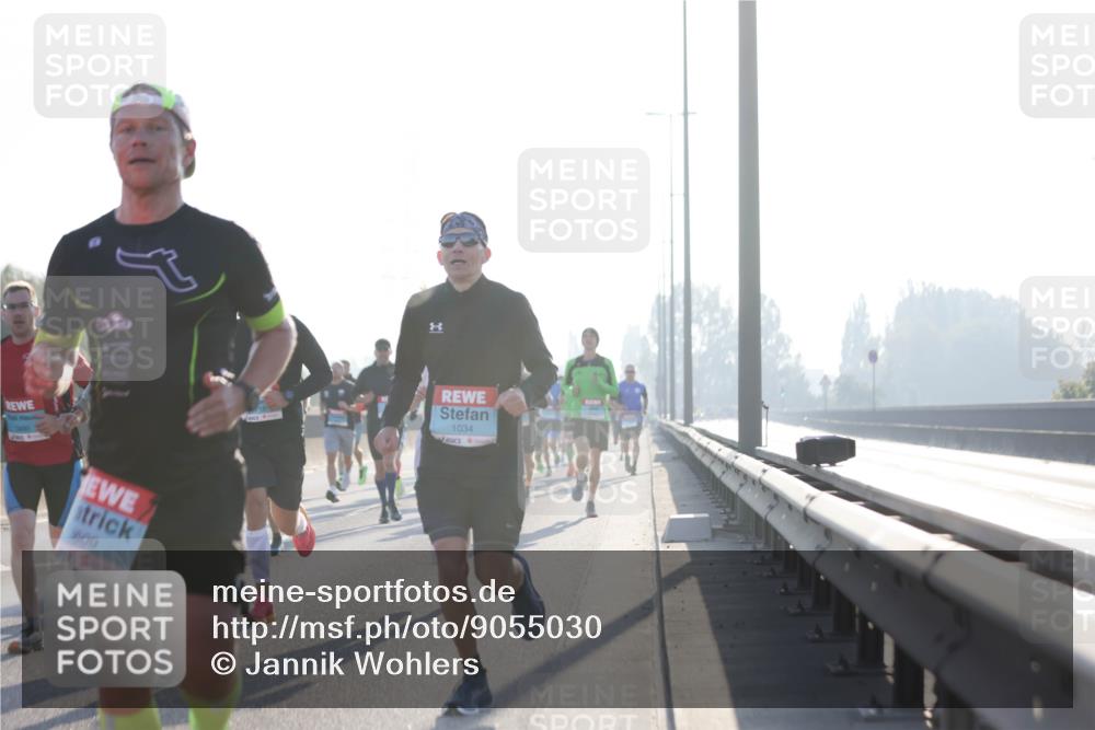03.10.2025 - Köhlbrandbrückenlauf Jannik Wohlers http://msf.ph/oto/9055030 03.10.2025 09:12:41 Position 3 600, 1, 1034 meine-sportfotos.de