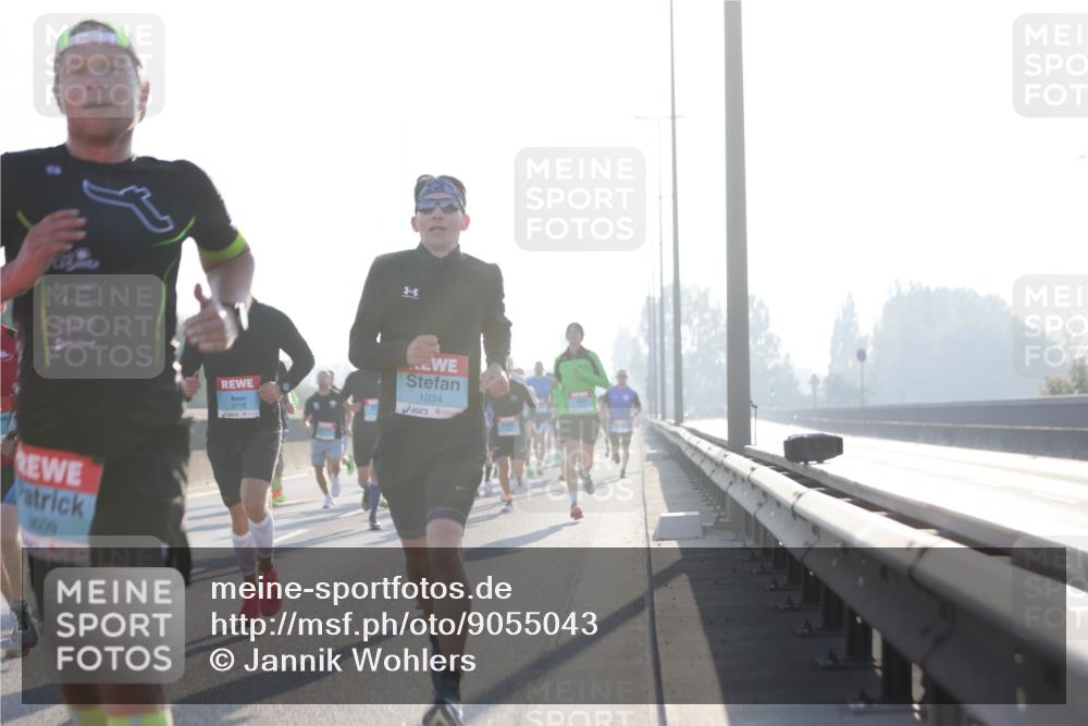 03.10.2025 - Köhlbrandbrückenlauf Jannik Wohlers http://msf.ph/oto/9055043 03.10.2025 09:12:42 Position 3 9609, 3718, 1034 meine-sportfotos.de