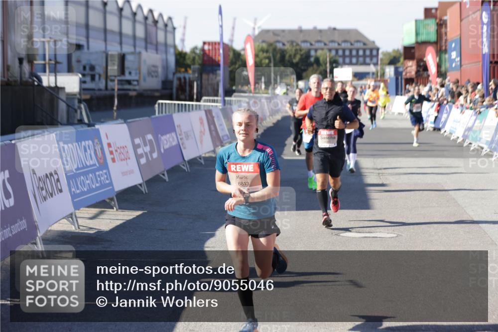 03.10.2025 - Köhlbrandbrückenlauf Jannik Wohlers http://msf.ph/oto/9055046 03.10.2025 13:10:11 Ziel 4196, 4343, 4573, 4683, 4730, 4787, 4822, 4929, 5029, 5977, 6083, 6111, 6428, 6432, 6764, 6813 meine-sportfotos.de