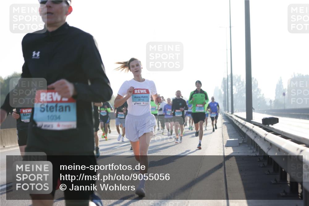03.10.2025 - Köhlbrandbrückenlauf Jannik Wohlers http://msf.ph/oto/9055056 03.10.2025 09:12:43 Position 3 106, 1034, 3715 meine-sportfotos.de