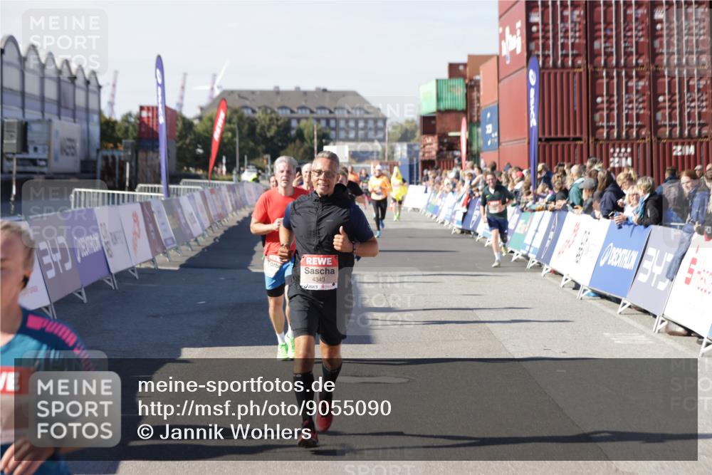 03.10.2025 - Köhlbrandbrückenlauf Jannik Wohlers http://msf.ph/oto/9055090 03.10.2025 13:10:12 Ziel 4196, 4343, 4364, 4573, 4683, 4730, 4787, 4822, 5029, 5977, 6083, 6111, 6428, 6432, 6587, 6764, 6813 meine-sportfotos.de