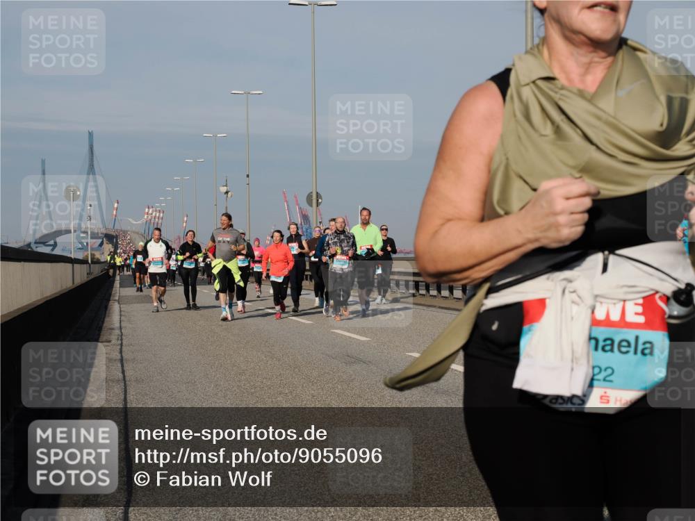 03.10.2025 - Köhlbrandbrückenlauf Fabian Wolf http://msf.ph/oto/9055096 03.10.2025 10:02:55 Position 3 22 meine-sportfotos.de