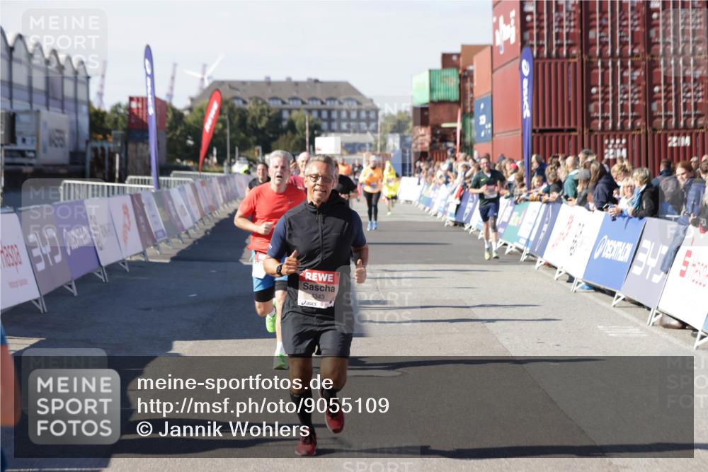 03.10.2025 - Köhlbrandbrückenlauf Jannik Wohlers http://msf.ph/oto/9055109 03.10.2025 13:10:12 Ziel 4196, 4343, 4364, 4573, 4683, 4730, 4787, 4822, 5029, 5977, 6083, 6111, 6428, 6432, 6587, 6764, 6813 meine-sportfotos.de