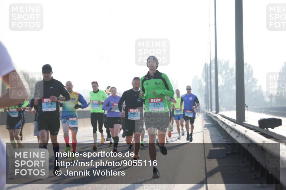 03.10.2025 - Köhlbrandbrückenlauf Jannik Wohlers http://msf.ph/oto/9055116 03.10.2025 09:12:44 Position 3 2701 meine-sportfotos.de
